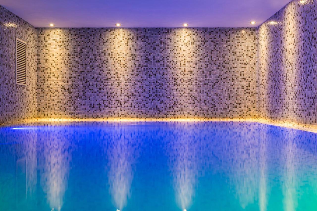 Apartaments Suites Ambassador Caorle Buitenkant foto