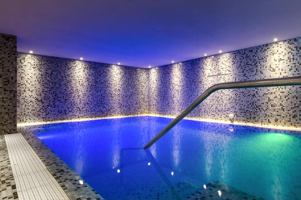 Apartaments Suites Ambassador Caorle Buitenkant foto